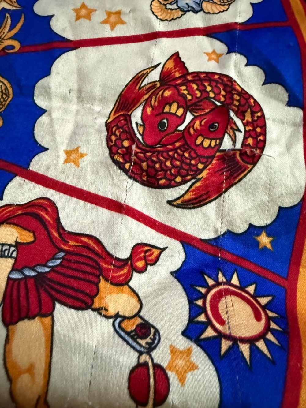 Avon ‘Sign of the Stars’ Vintage Scarf Astrological Zodiac Made in Italy - Picture 5 of 10